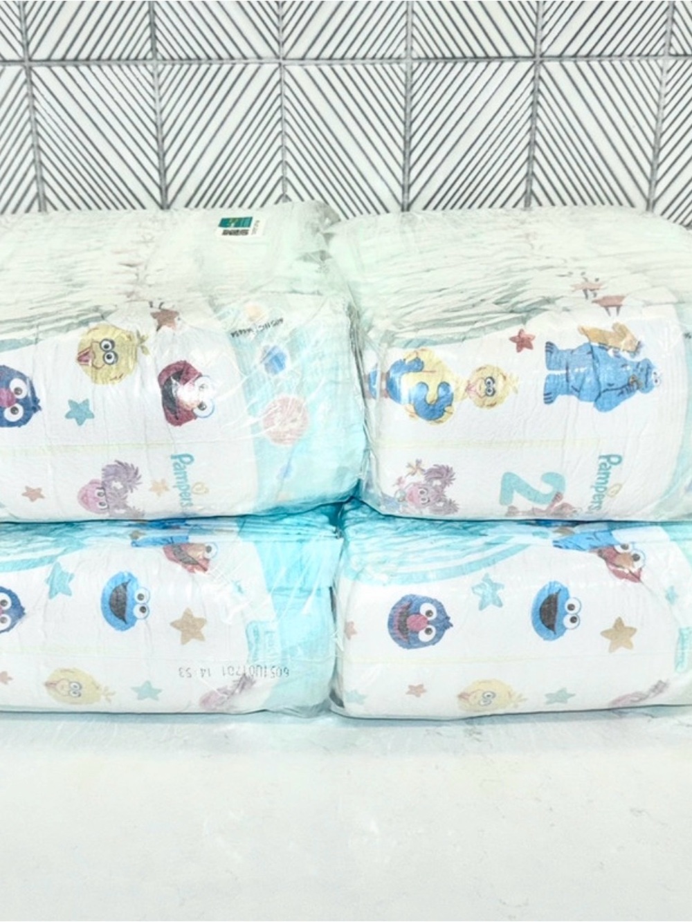 102 size 2 pampers cruiser diapers brand new